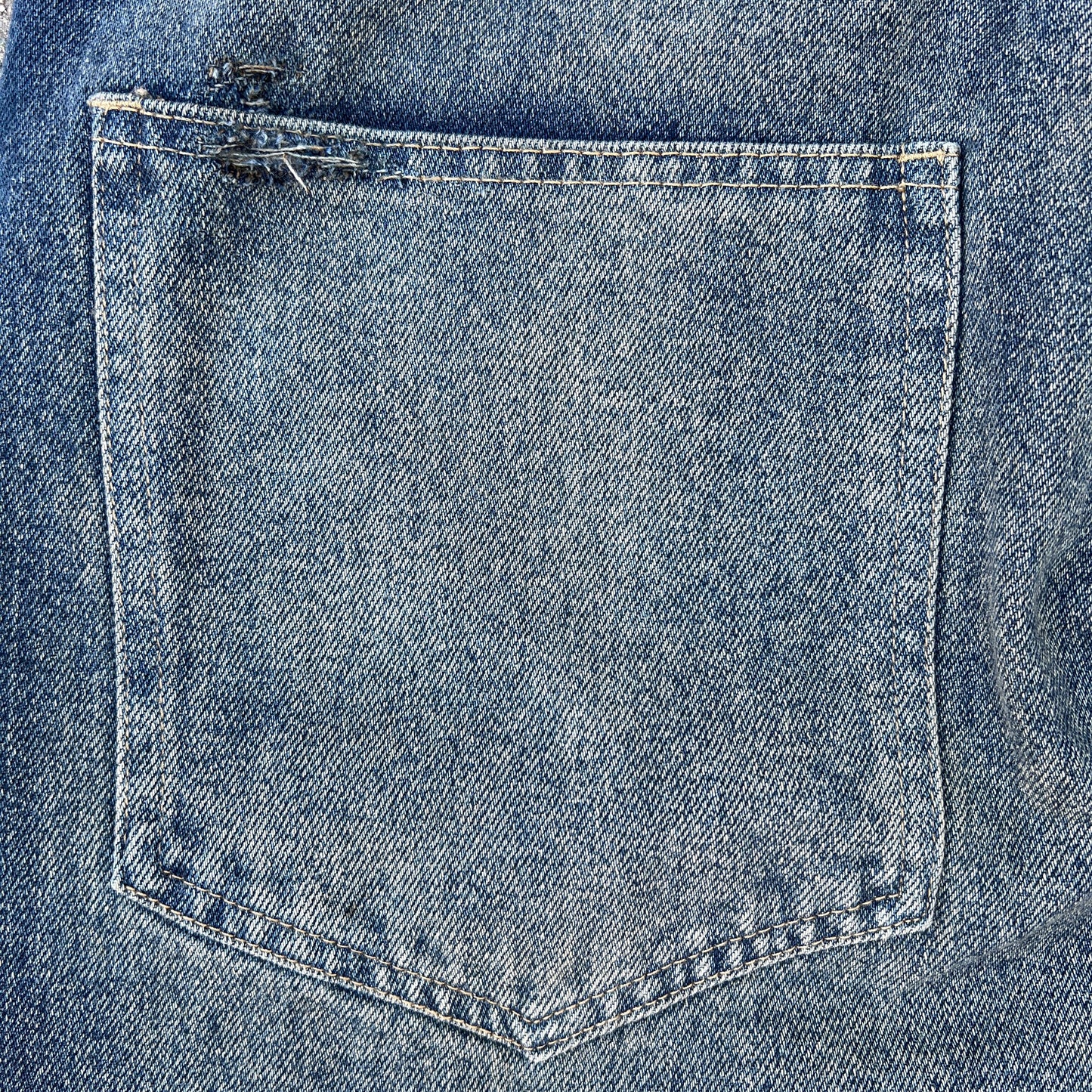 Aguila Rustic Denim Barrel Jean (1/1)
