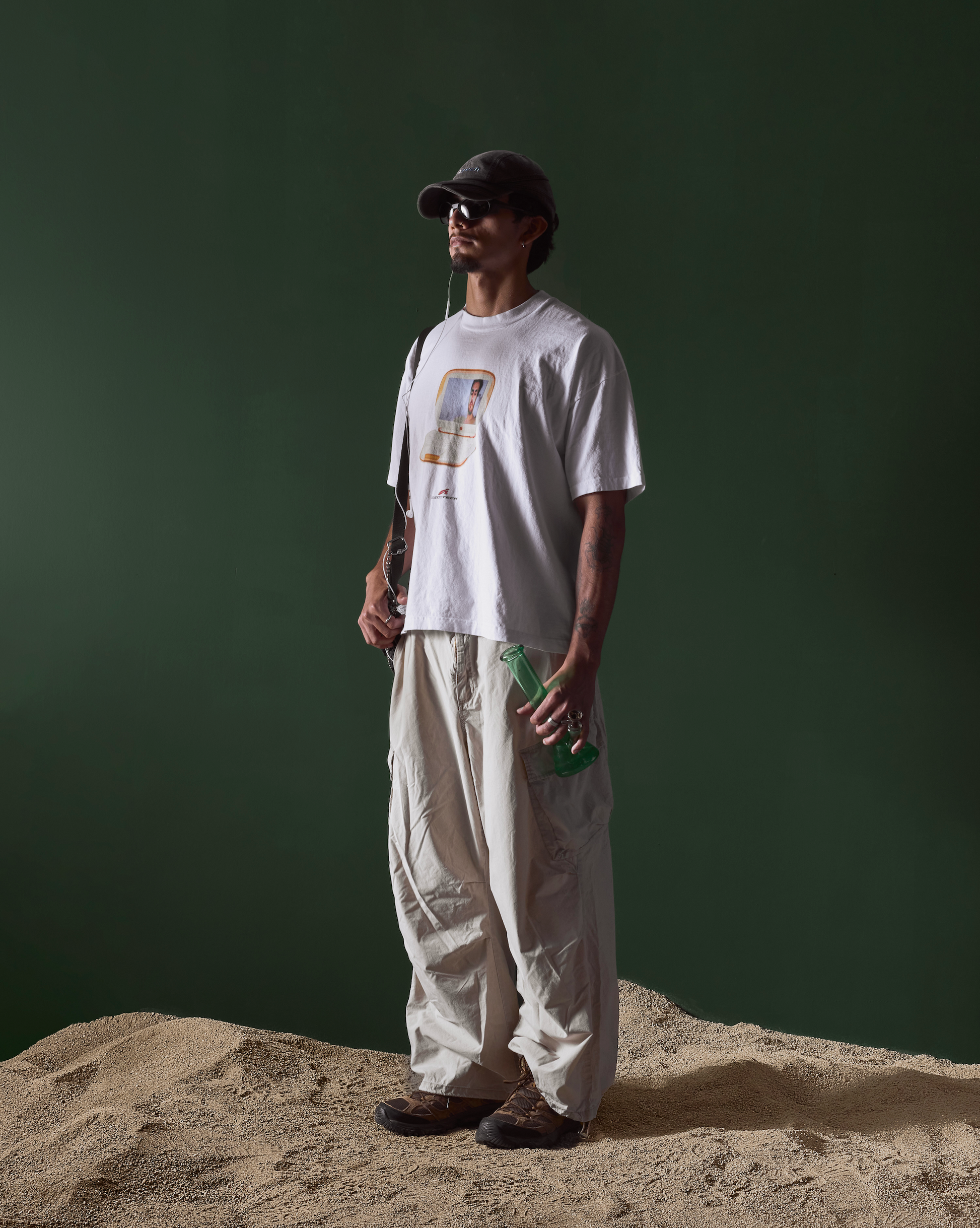 LOST MEDIA GRAPHIC TEE