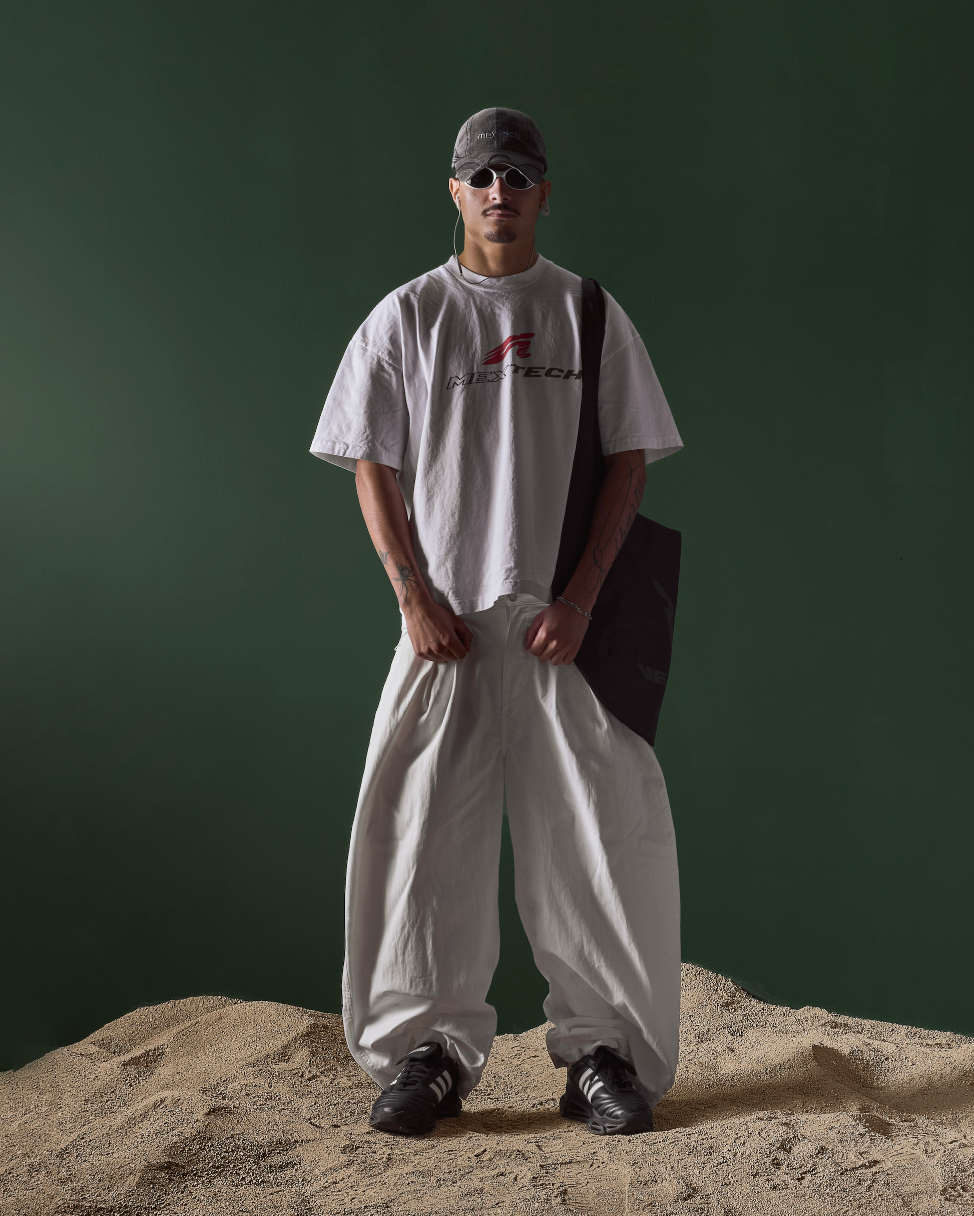 MEXTECH LOADING GRAPHIC TEE